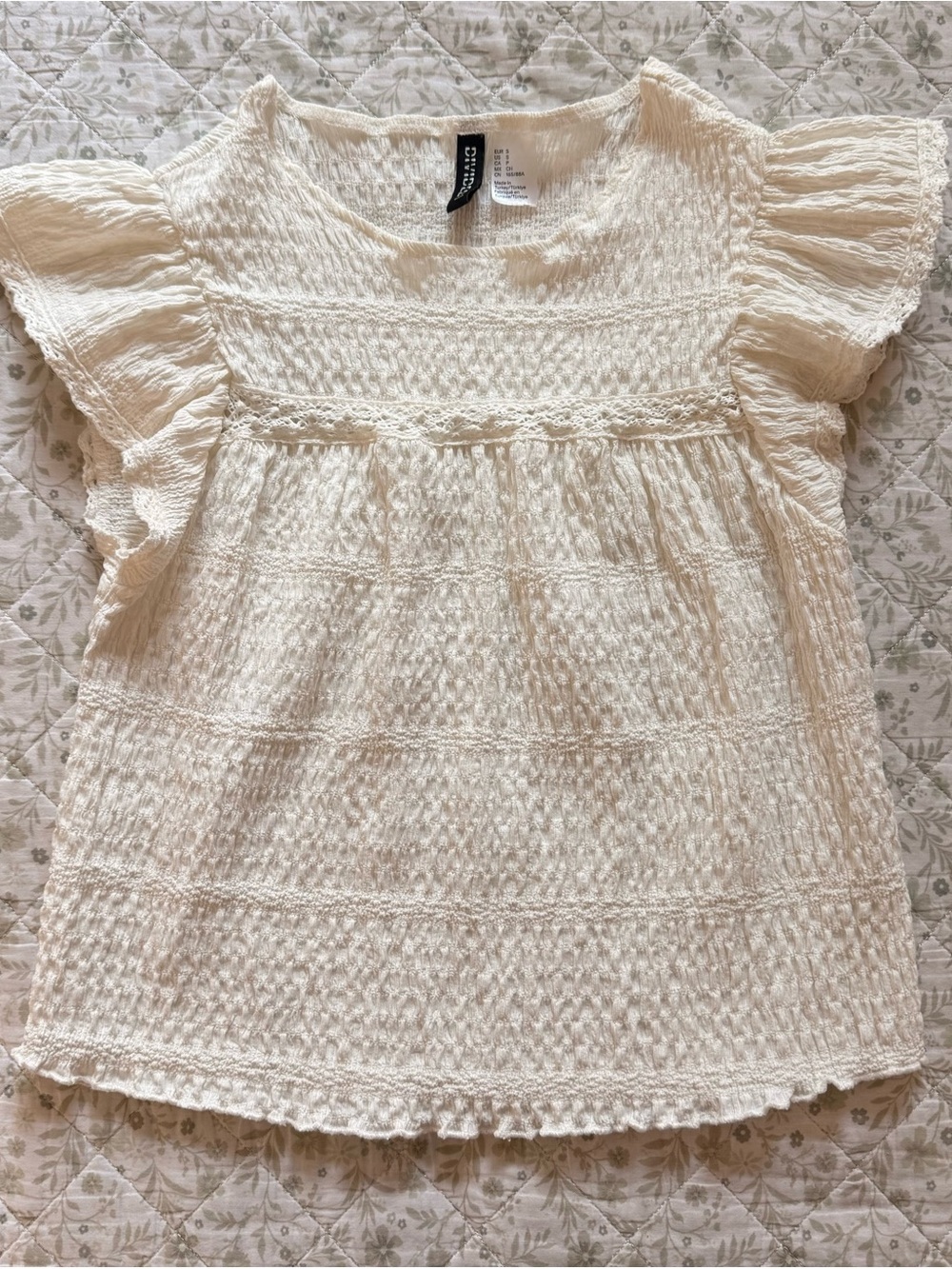H&M white textured top